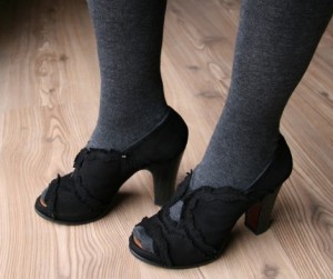 Zapatos peep toe de tacón de Chie Miara