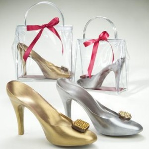 Chocolate con forma de zapatos de fiesta para mujer en dorado y plata