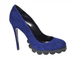 Zapatos de plataforma con tacón de ante azul Pollini