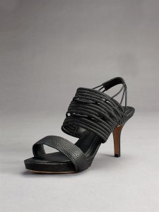 sandalia-destalonada-negra Donna Karan