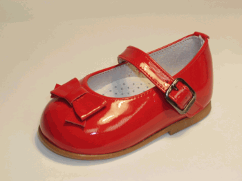 Zapatito de niña con lazo de la marca Caminito