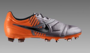 Botas de fútbol para hombre Nike modelo CTR360 Maestri Elite