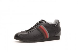 Zapatilla casual para hombre de la marca Fendi