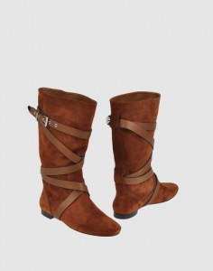 botas-piel-planas-marron-bui